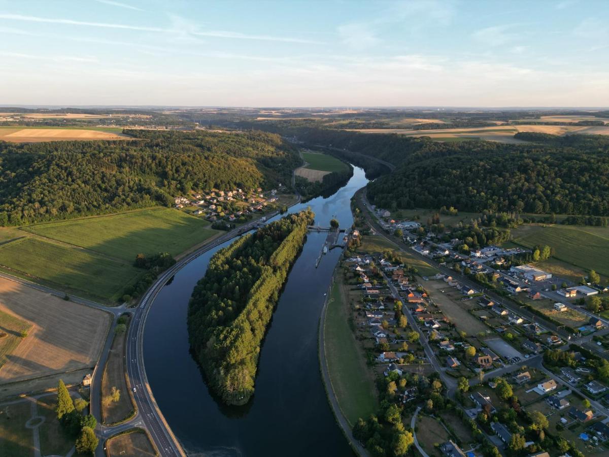 Aux Berges Du Bocq Villa Yvoir Exteriör bild